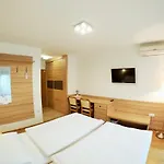 Stara Lipa Tasner Kitchen & P & Garage - Self Check-in 3*