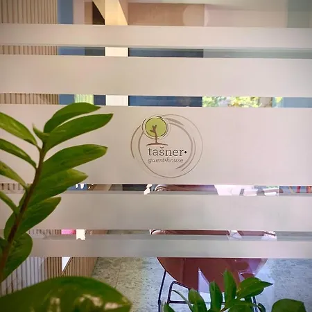 Stara Lipa Tasner Kitchen & P & Garage - Self Check-in Πανσιόν Μαριμπόρ