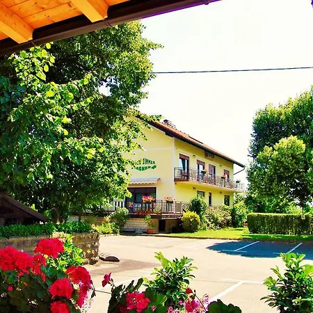 Stara Lipa Tasner With Free Parking & Kitchen & Garage 3*