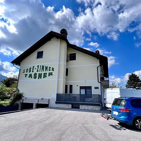 Stara Lipa Tasner With Free Parking & Kitchen & Garage Penzion