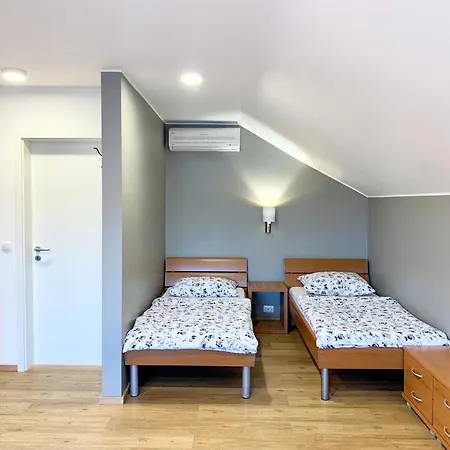 Pensjonat Stara Lipa Tasner Kitchen & P & Garage - Self Check-in