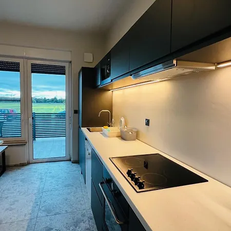 Stara Lipa Tasner Kitchen & P & Garage - Self Check-in Maribor