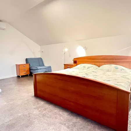 Stara Lipa Tasner Kitchen & P & Garage Pensjonat 3*