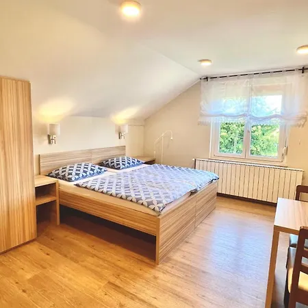 Stara Lipa Tasner With Free Parking & Kitchen & Garage Penzion Maribor