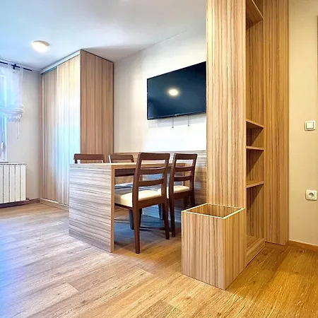 Stara Lipa Tasner With Free Parking & Kitchen & Garage Pensjonat
