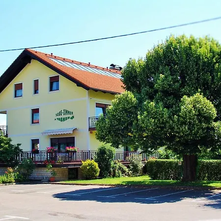 Stara Lipa Tasner Kitchen & P & Garage - Self Check-in Guest house Maribor