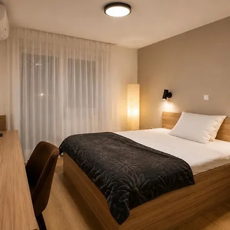 Pensjonat Stara Lipa Tasner With Free Parking & Kitchen & Garage 3*