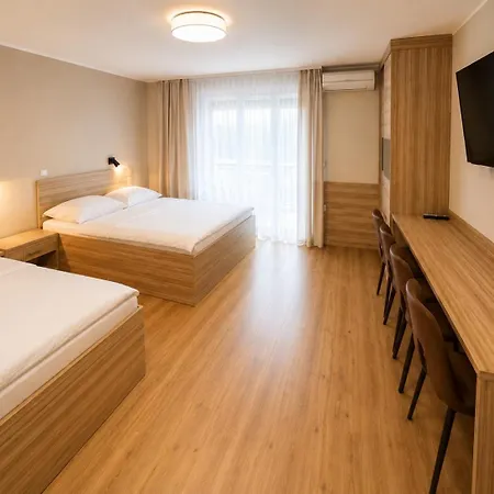 Stara Lipa Tasner With Free Parking & Kitchen & Garage Pensjonat