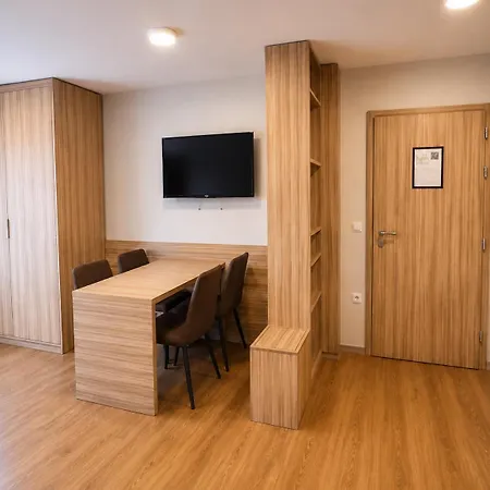 Stara Lipa Tasner With Free Parking & Kitchen & Garage