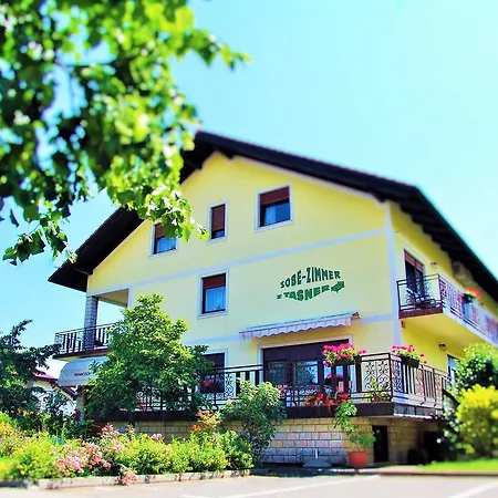 Stara Lipa Tasner Kitchen & P & Garage - Self Check-in Guest house