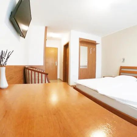 Stara Lipa Tasner Kitchen & P & Garage - Self Check-in Πανσιόν Μαριμπόρ