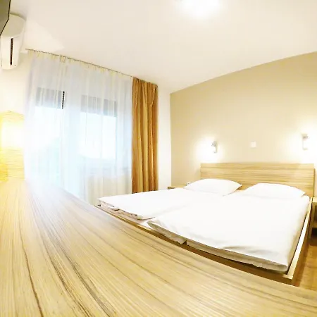 Stara Lipa Tasner Kitchen & P & Garage - Self Check-in