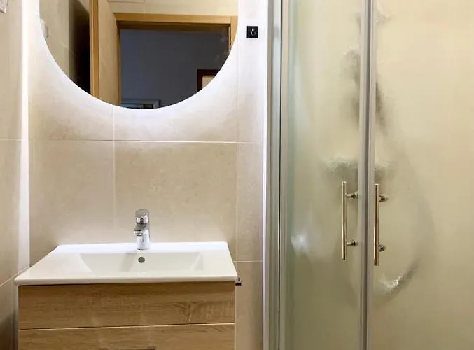 Stara Lipa Tasner Kitchen & P & Garage - Self Check-in マリボル