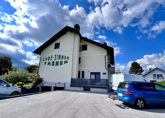 Stara Lipa Tasner Kitchen & P & Garage - Self Check-in ゲストハウス