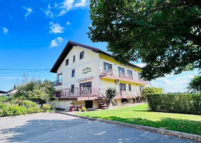 ゲストハウス Stara Lipa Tasner Kitchen & P & Garage - Self Check-in